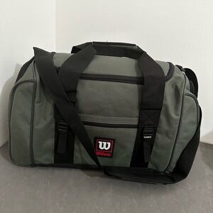 Wilson Duffle Bag 20x11x10 Sports Gym